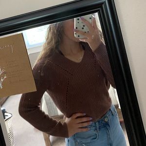 maroon sweater